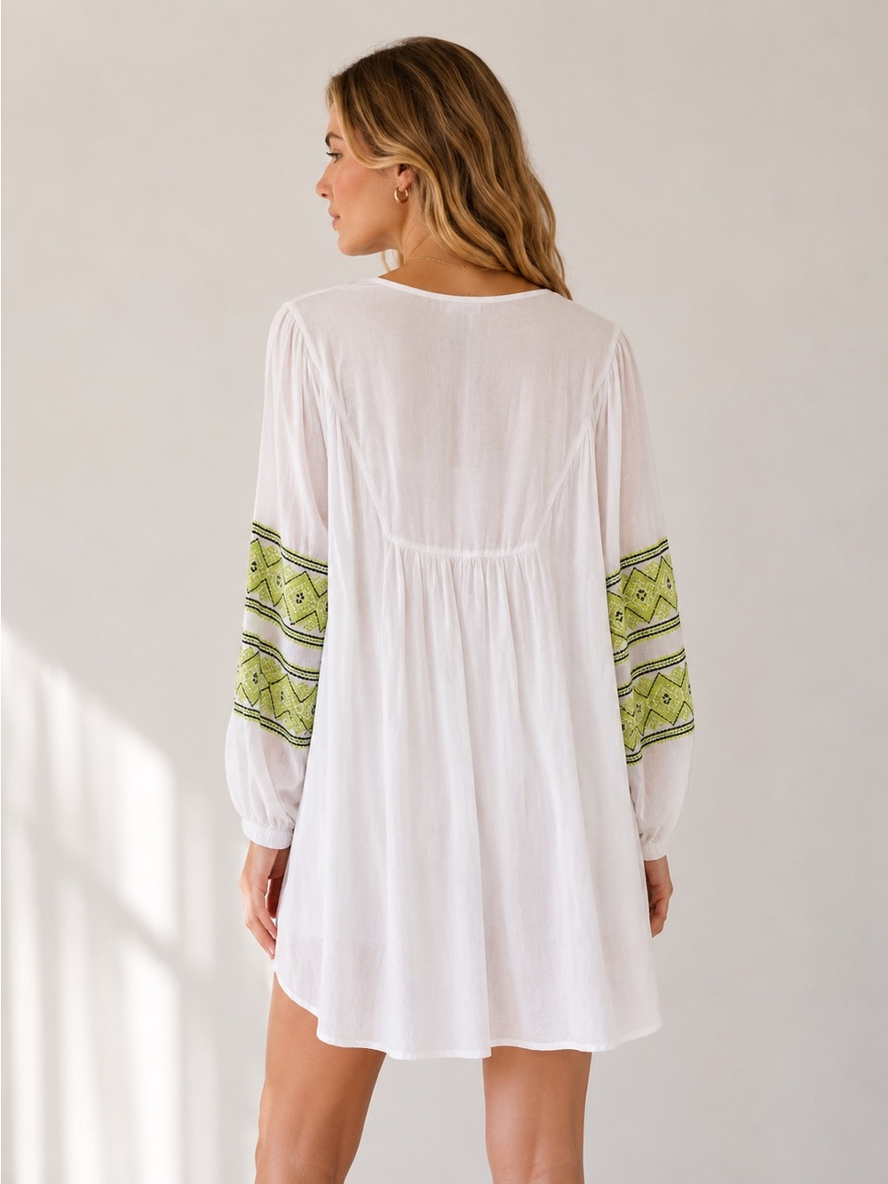 NWT Chelsea & Theodore White Lime Embroidered Tassel Boho Dress Large - Picture 2 of 6